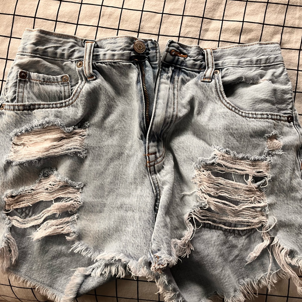 aeropostale 90s high rise cut off shorts